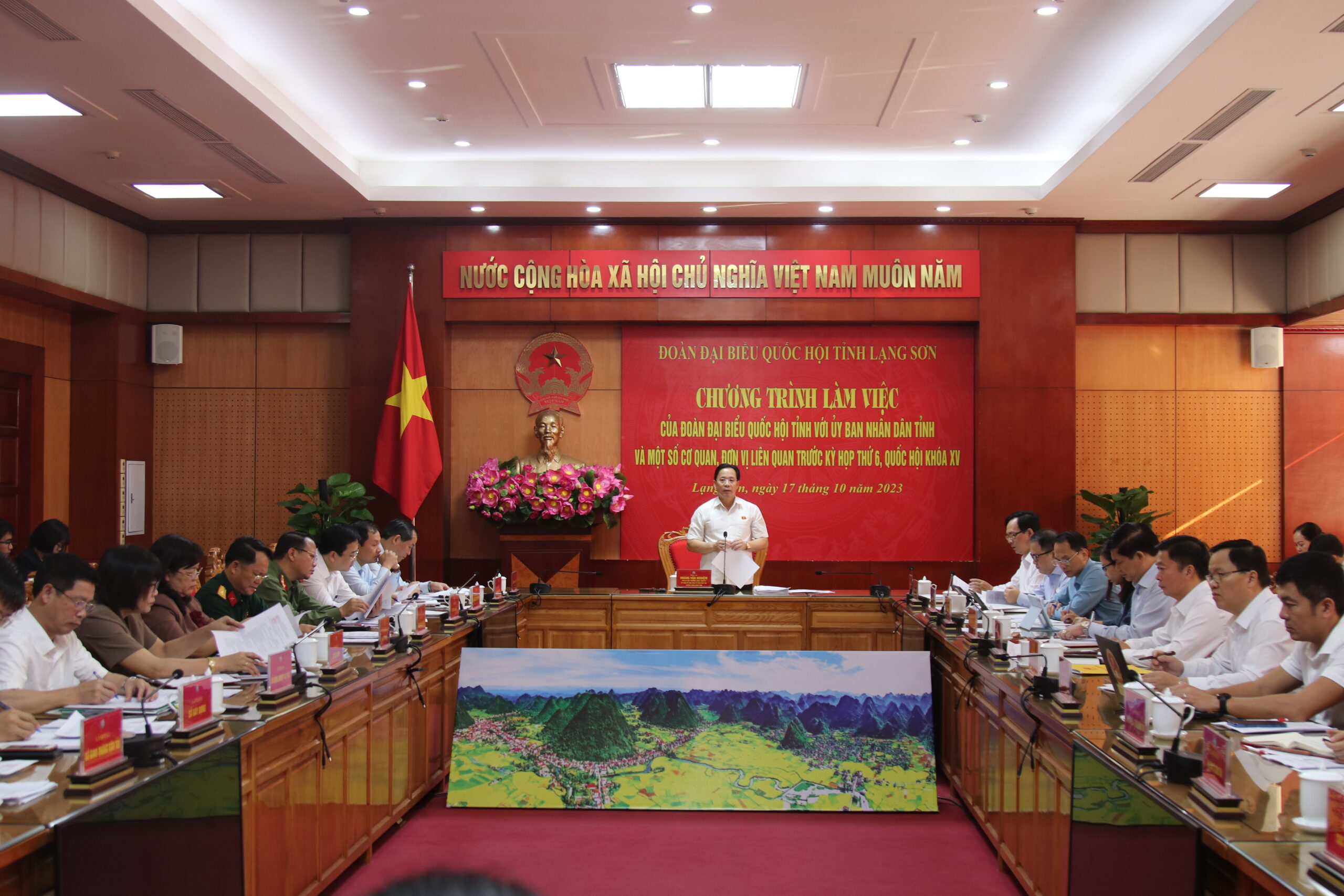 Đoàn đại biểu Quốc hội tỉnh làm việc với Ủy ban nhân dân tỉnh và một số cơ quan, đơn vị trước kỳ họp thứ 6, Quốc hội khóa XV