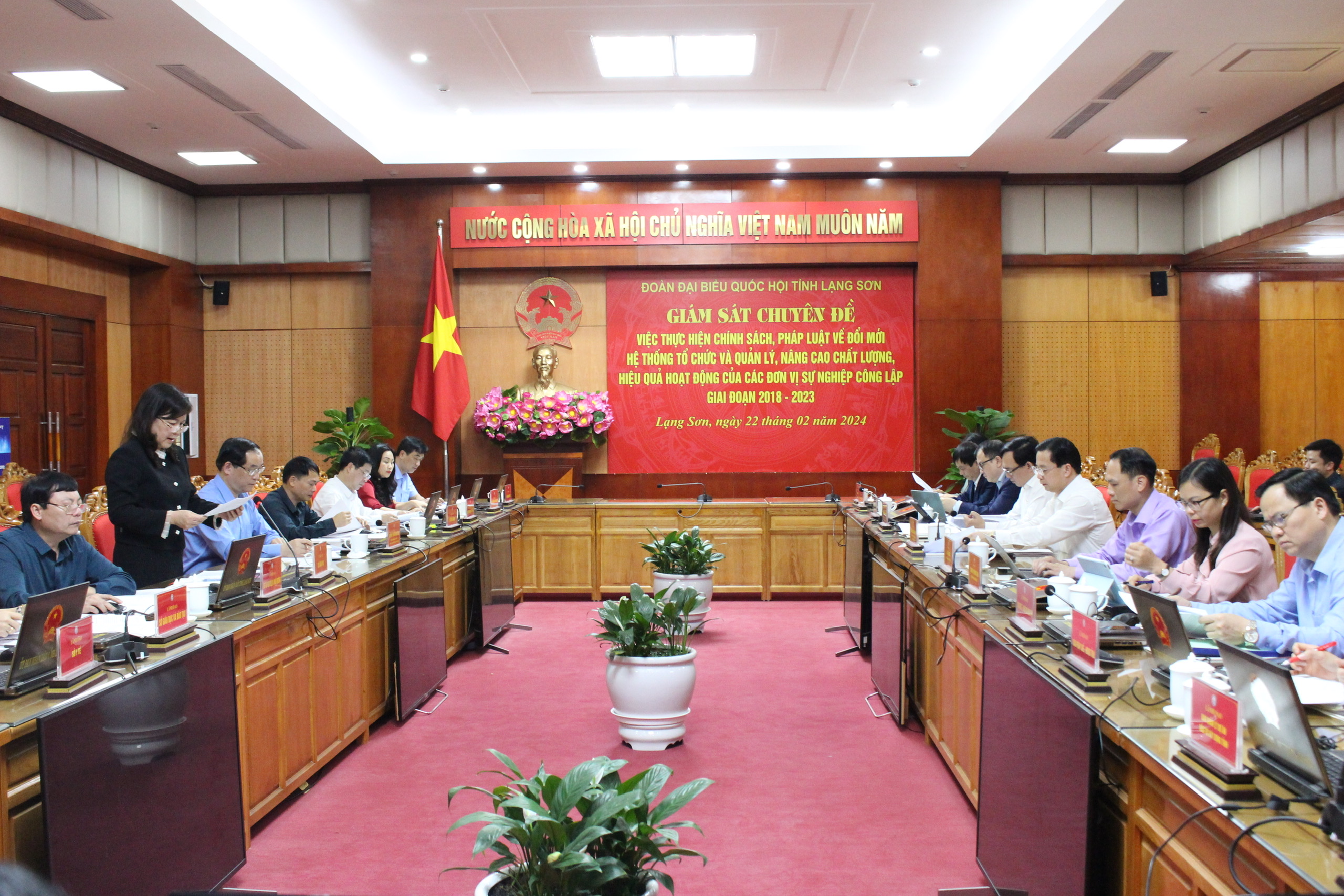 Đoàn đại biểu Quốc hội tỉnh giám sát chuyên đề việc thực hiện chính sách, pháp luật về đổi mới hệ thống tổ chức và quản lý, nâng cao chất lượng, hiệu quả hoạt động của các đơn vị sự nghiệp công lập giai đoạn 2018 - 2023 trên địa bàn tỉnh