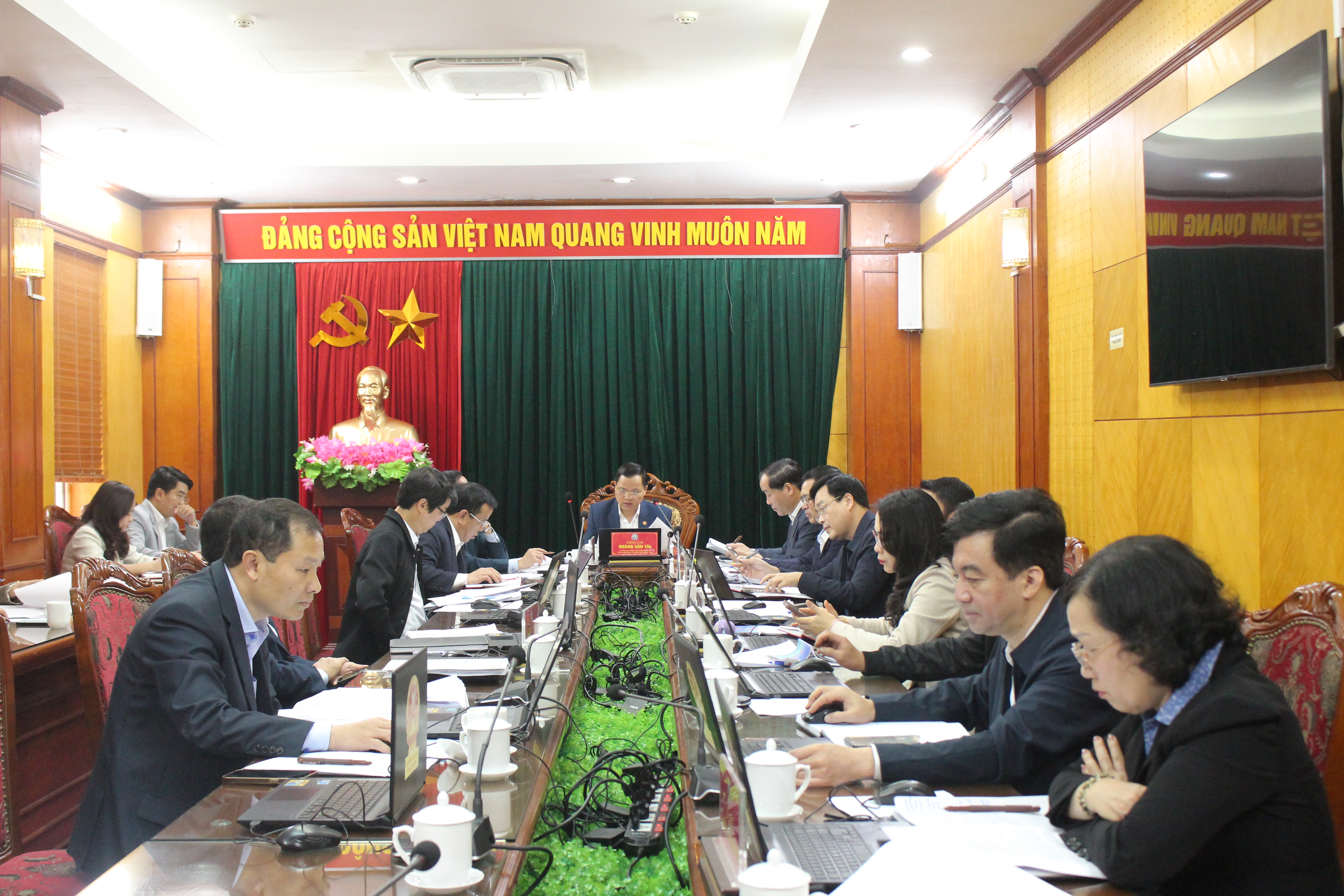 Ban Kinh tế - Ngân sách HĐND tỉnh thẩm tra nội dung trình kỳ họp chuyên đề của HĐND tỉnh