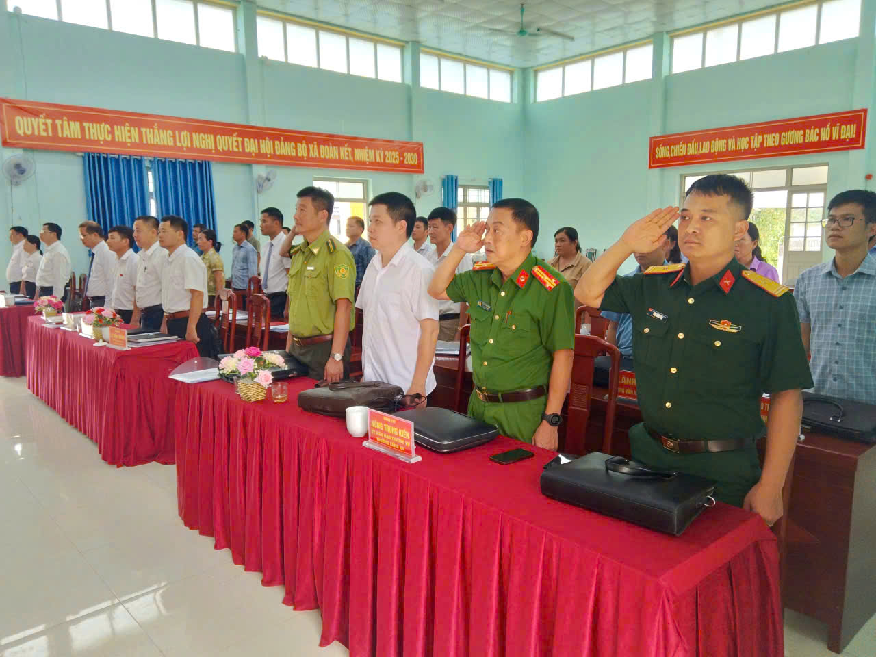 Hội đồng nhân dân xã Đoàn Kết tổ chức Kỳ họp thứ Tư khóa XXI, thông qua 05 nghị quyết về phát triển kinh tế - xã hội và ngân sách địa phương