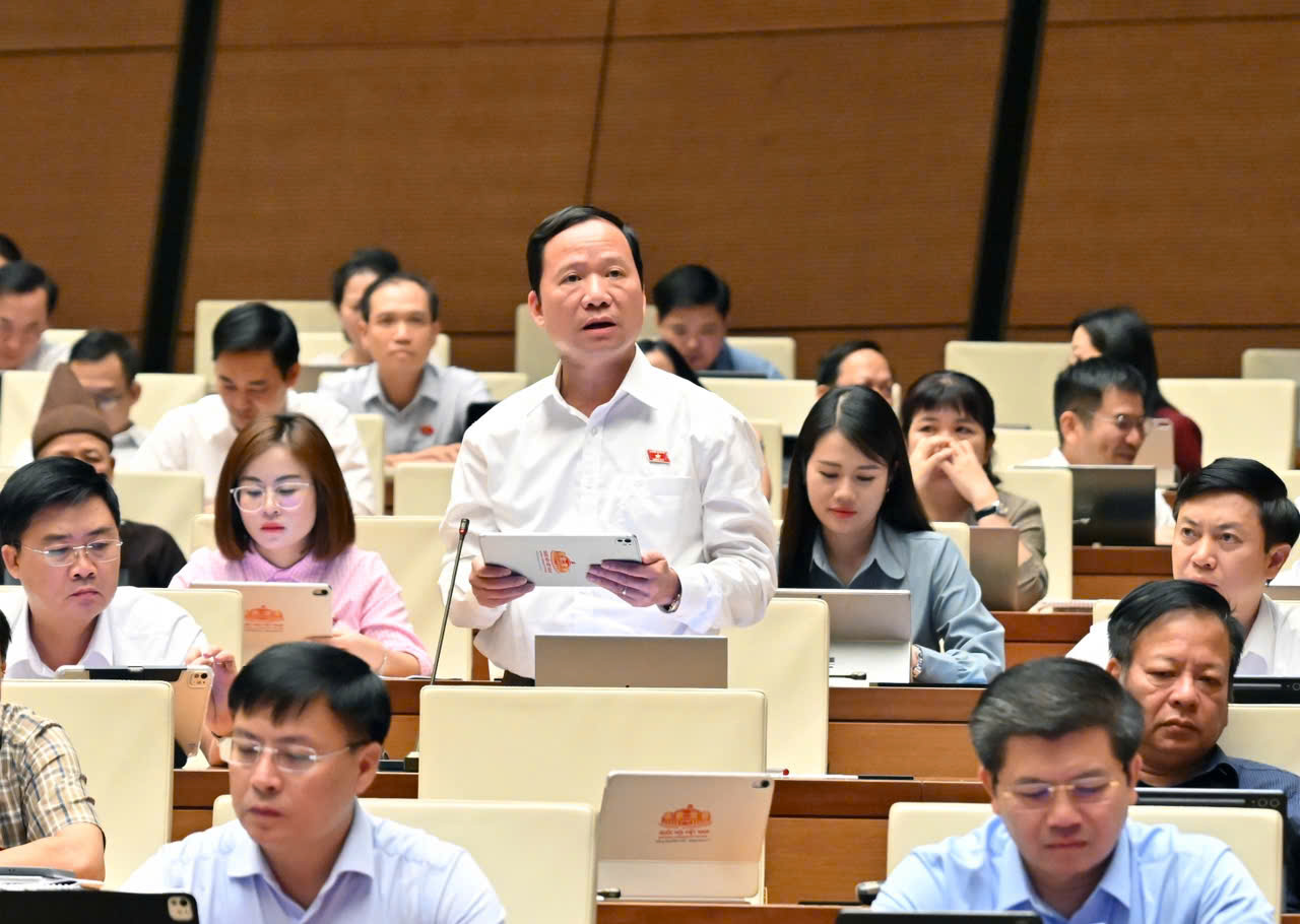  Đại biểu Quốc hội tỉnh góp ý dự án Luật Hòa giải ở cơ sở (sửa đổi)