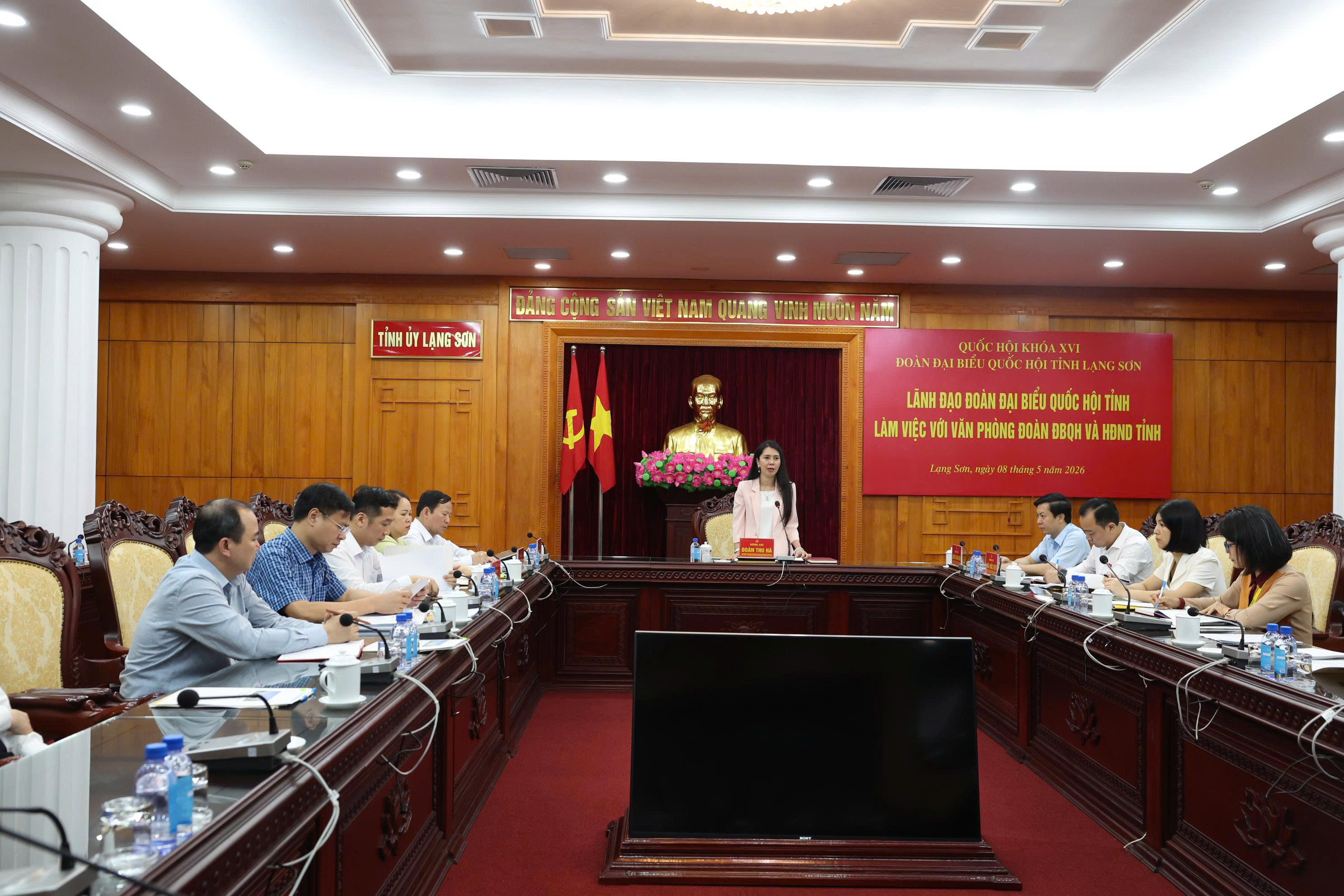 Đồng chí Trưởng Đoàn đại biểu Quốc hội tỉnh làm việc với Văn phòng Đoàn ĐBQH và HĐND tỉnh Lạng Sơn